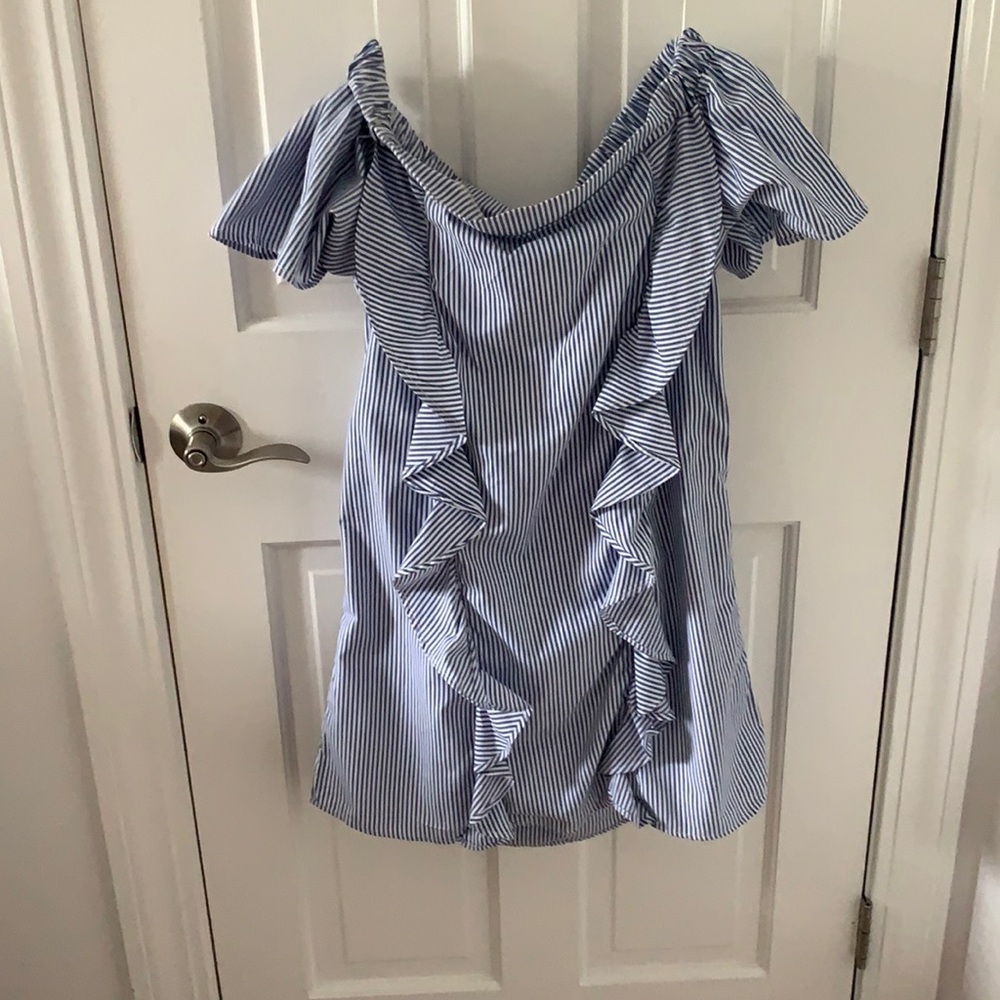 Hamptons dress!! Off the shoulder!